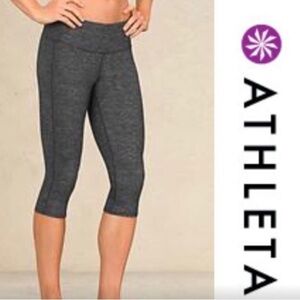 Athleta Quest Chaturanga Capri Leggings size XS